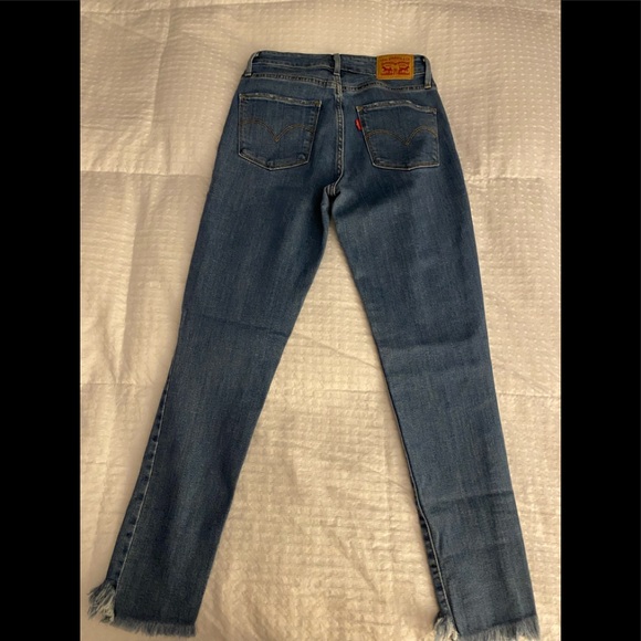 Jeans - Picture 2 of 3